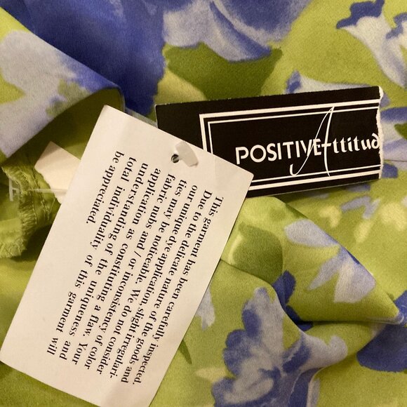 Positive Attitude Skirt Set - Picture 3 of 13